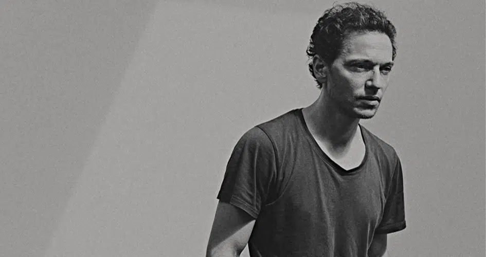 Photo du chanteur Raphaël